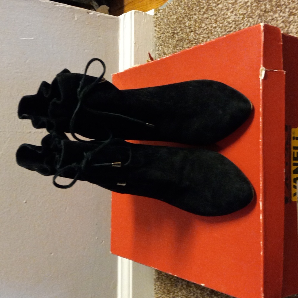 Black Boots